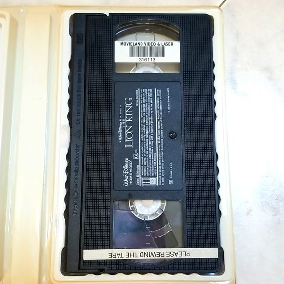 VHS:The Lion King - Picture 3 of 6